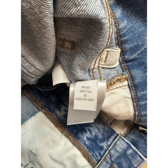 Madewell The '90s Straight Mid-Rise Jean - Picture 8 of 8